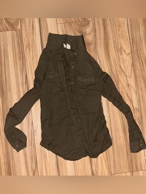 Japna Olive Green Button-Front Long Sleeve Shirt
